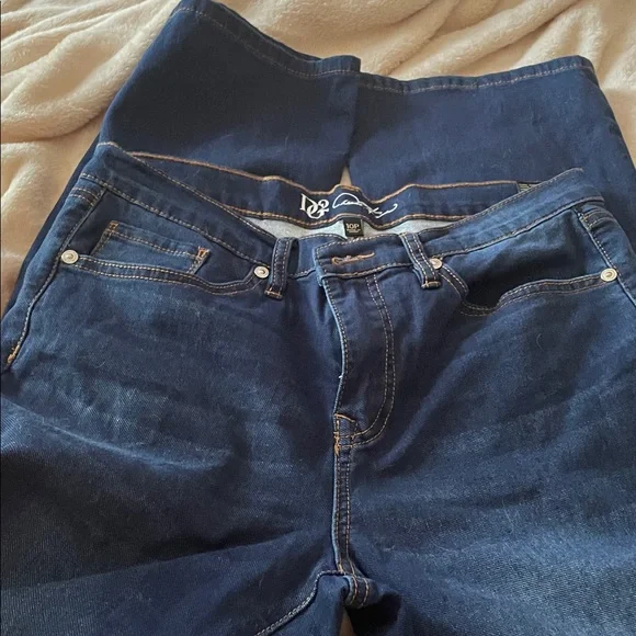 DG2 new w/o tag soft and sleek denim jeans - Picture 1 of 4